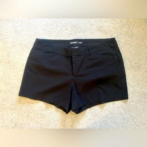 Old Navy Pixie Short Size 12